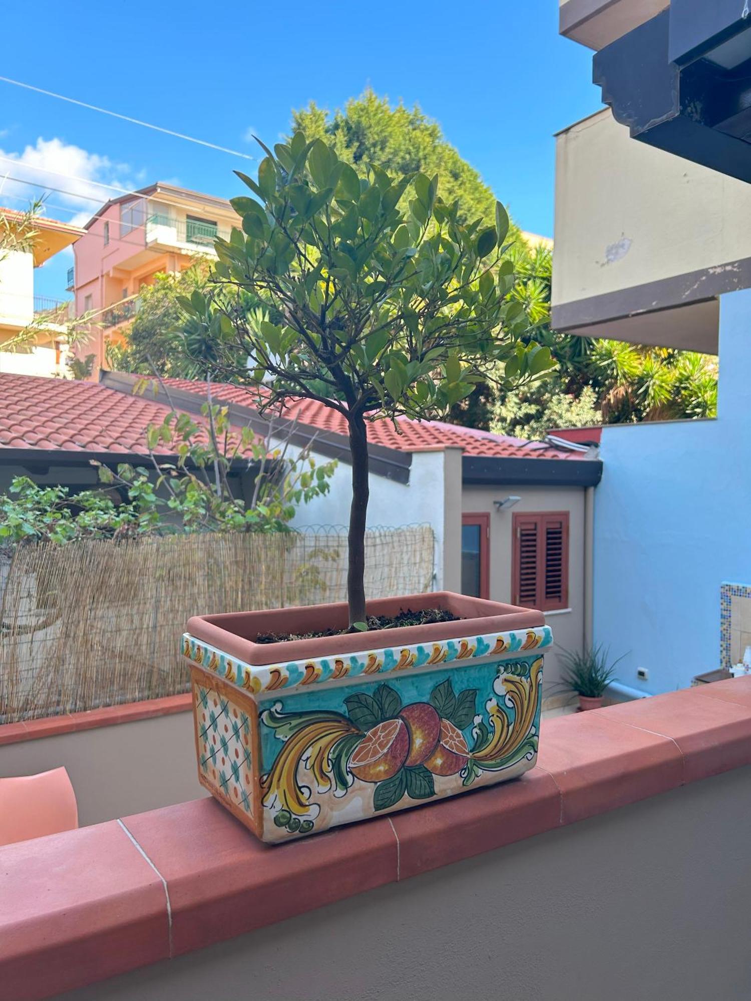 La Piazzetta Bed and Breakfast Giardini Naxos Exteriör bild