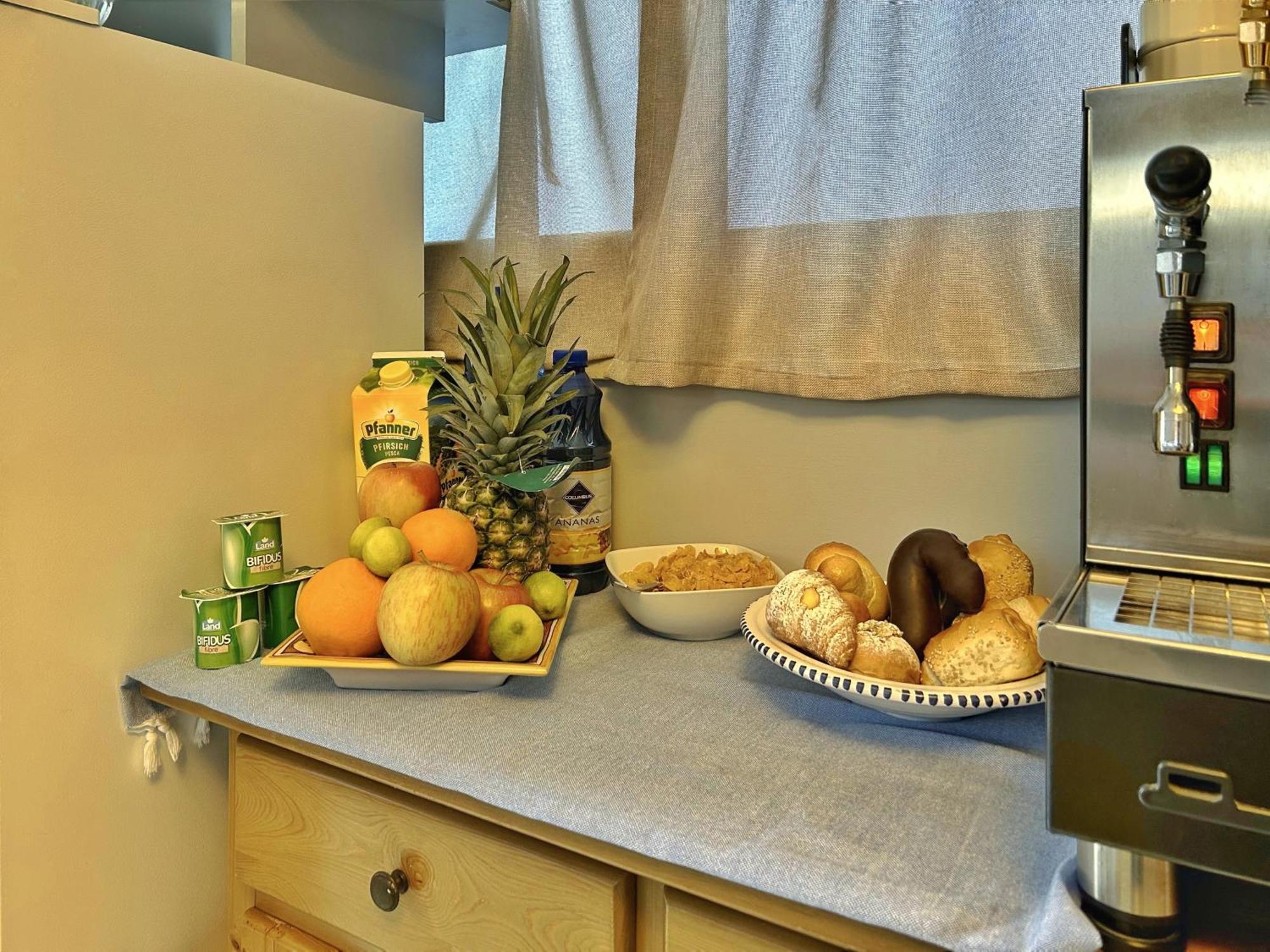 La Piazzetta Bed and Breakfast Giardini Naxos Exteriör bild